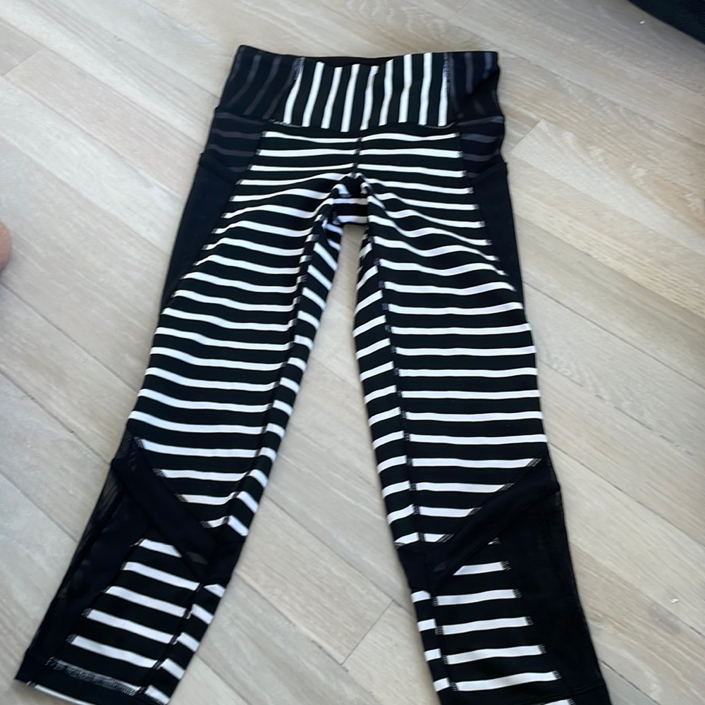 Ivivva capri leggings. - new without tags